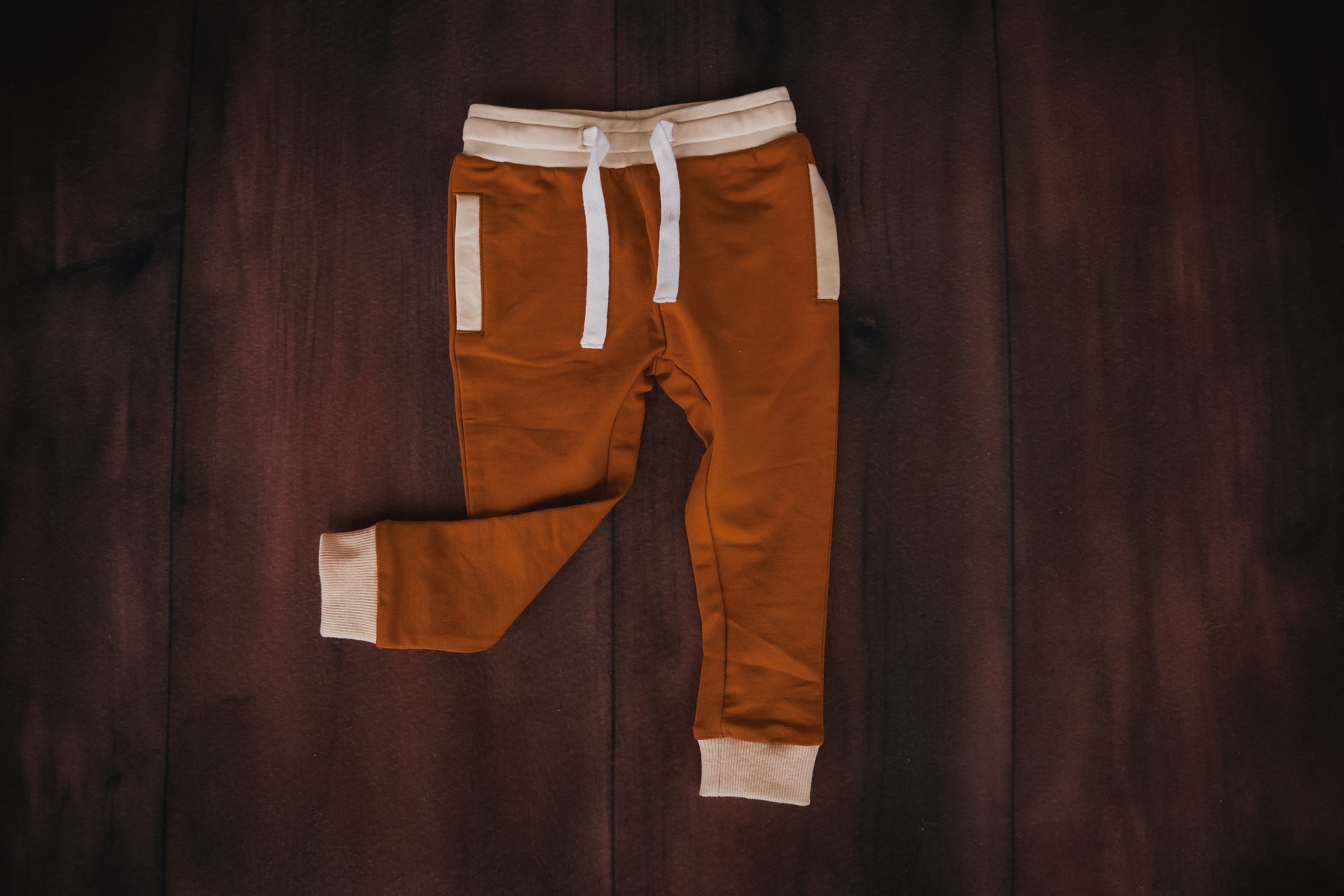 Leaf Walker Joggers