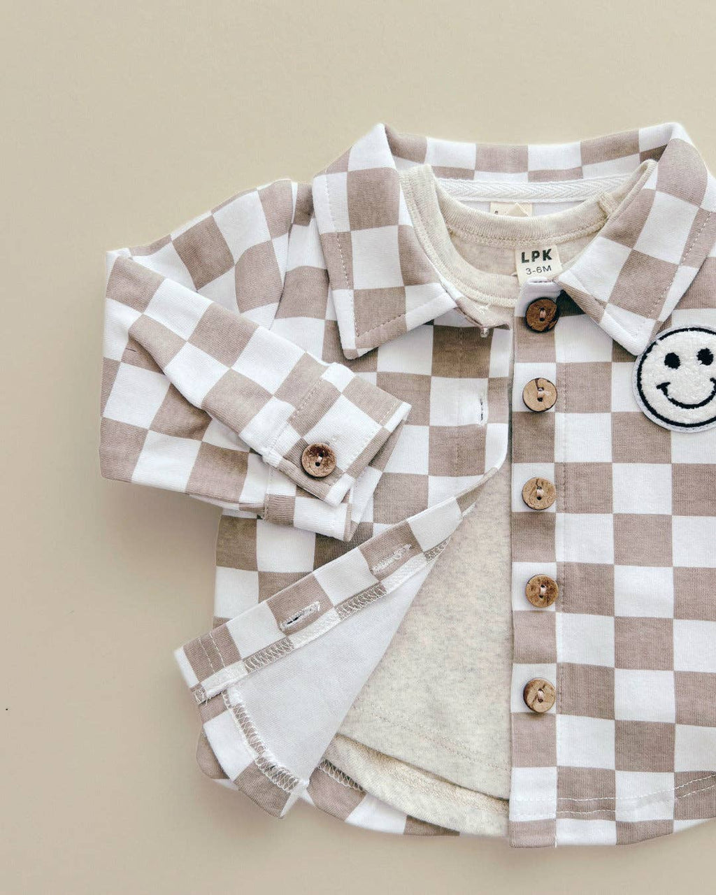 Smiley Checkered Latte | Shacket