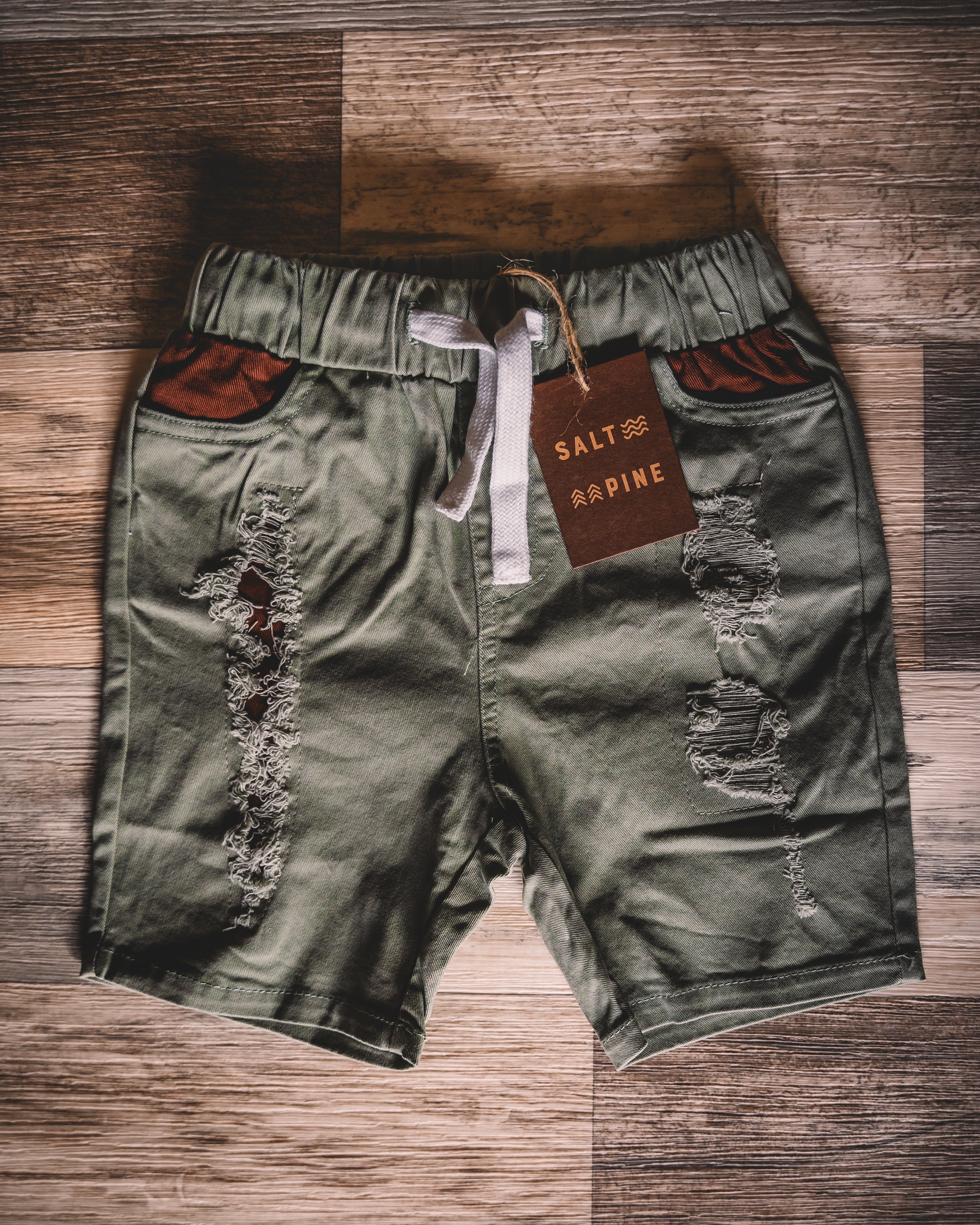 Rugged Redwood | Shorts