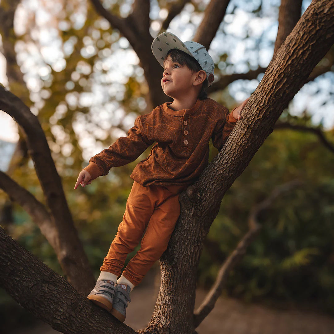 Henley Sweatshirt | Alpine & Oak